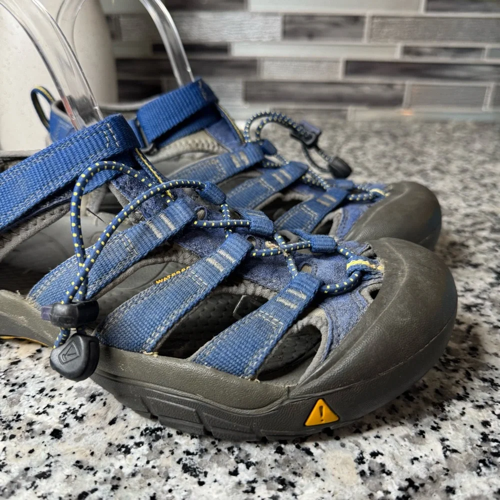 Keen | Kids Newport H2 Sandals Size 6